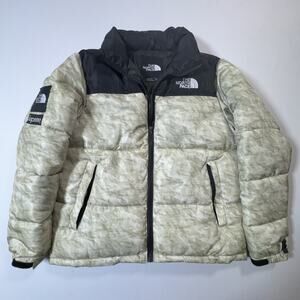 Supreme x The North Face 700 Down Nuptse Jacket Men’s M Cream Black Puffer
